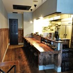 Le Trefle - 店内　キッチンとカウンター席