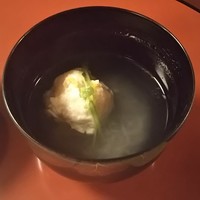東京 芝 とうふ屋うかい - 御椀（かに真丈）♪