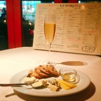 ヌガ - フランス産チーズ（ﾊｰﾌ1400円）どれも濃厚で美味しすぎる♪