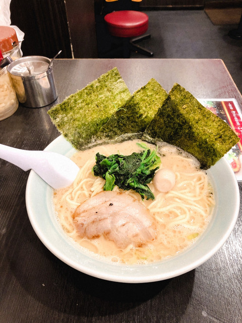 横浜家系ラーメン 魂心家 はままつ店 コンシンヤ 第一通り ラーメン 食べログ 横浜家系ラーメン 魂心家 はままつ店 コンシンヤ 第一通り ラーメン 食べログ