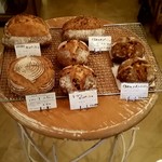 つなぐ ベイク - 店内から