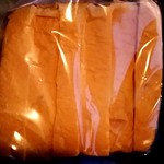 つなぐ ベイク - 食パンを６枚切りにカットしてもらいました