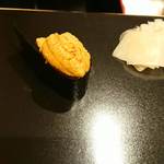 鮨 竜介 - うに　紫