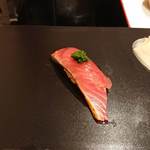 鮨 竜介 - 鰹　藁いぶし