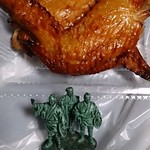 登里信 - 手羽先2本120円