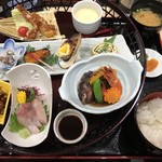 はな蓮 - 花かご昼膳￥1,300