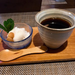 サメサン - コーヒーとジェラート