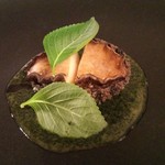 ヴィラ・デル・ソル - 今宵の一品は鮑の岩海苔ソース添え。蒸し鮑と岩海苔ソースのマリアージュが絶妙(*￣∇￣)ノ