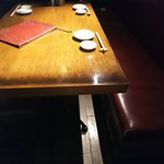 YAKINIKU & WINE TO-KA HANARE - テーブル