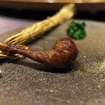 茶禅華 - 鳩。五香粉の香り。鳩のジューシーさ、皮のパリッとした食感。最高。