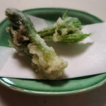 比良山荘 - 蕗の薹の天婦羅✨