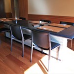 瞬 - 店内　テーブル席