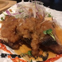 御影蔵 丸ビル - タマネギをどかすと、おろしポン酢が