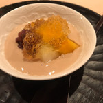 神楽坂 石かわ - 豆乳、黒糖、ラフランス、小豆、ラム酒のジュレ