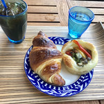 ブルーカフェ石垣島 - クロワッサンは美味しい
