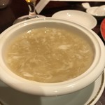 萬珍樓點心舗 - フカヒレ入り燕の巣スープ