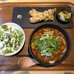 酒うどん善知鳥 - シーフードときのこのトマトカレーうどんセット