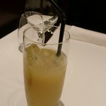 妻はピーチジュースから