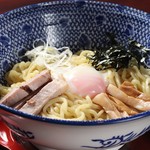 東京煮干屋本舗 - 温玉油そば