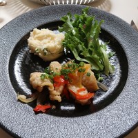 The Arts Fusion - 鱈のエスカベッシュ 国産有機レモン風味 きゅうりとポテトのサラダを添えて