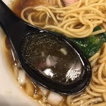 麺屋CHIKUWA - 煮干し香るスープは後味に若干の甘みが