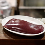 酒とタイ料理 ピッサヌローク - 前日屠殺したばかりの見島牛レバー