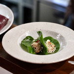 酒とタイ料理 ピッサヌローク - ミャンカム（コショウの葉の前菜）