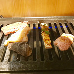 腸(超)肉皿。
          旨し。