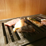 永秀 - 腸(超)肉皿。
      旨し。