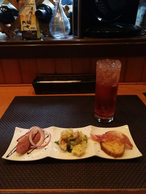 Ecco la qua（エッコ ラ クアー） - 角田（バル）の写真