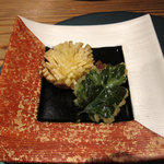 懐石カフェ 蛙吉 - 11年9月　菊花揚げ鶏味噌添え