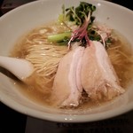 塩生姜らー麺　800円