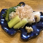 旬ものと日本酒 とみ笑 - 下仁田ねぎの一本焼