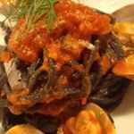 ジャンカルド - イカ墨を練りこんだタリアッテッレ