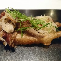 カンテサンス - わかさぎのフリット　ポワロー、芽セロリ、くり茸、平茸を使って