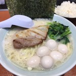 yokohamaiekeira-menkonshinya - 塩ラーメン  うずらトッピング