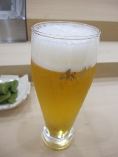 Sushi Kusumi - 先ずは、生ビール