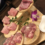 黒毛和牛焼肉と韓国料理 ハヌル - 