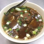 馥陽鍋貼水餃專賣店 - 牛肉麺