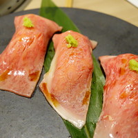 近江うし 焼肉 にくTATSU 青山本店 - 