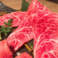 近江うし 焼肉 にくTATSU 青山本店 - 