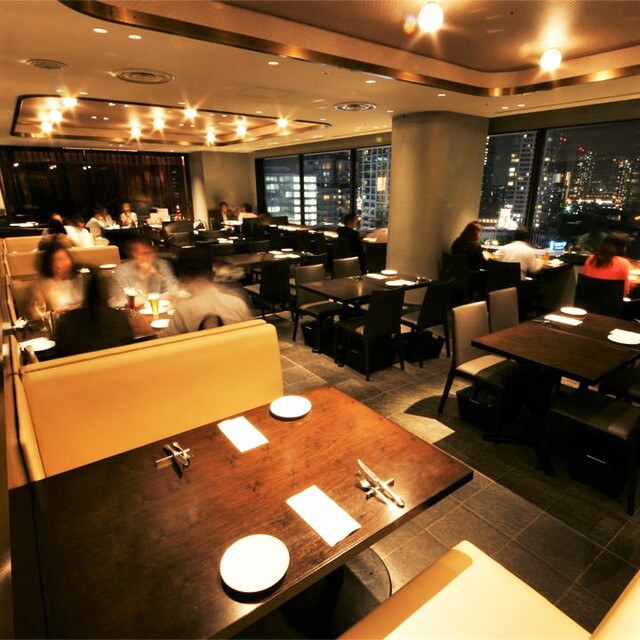 座席 : IL PINOLO SKY TERRACE 横浜 （イルピノーロスカイテラス【旧店名】イルピノーロ・レヴィータ） - 横浜 ...