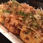 芋蛸 - 芋たこ焼 6個 ¥600
            出汁醤油