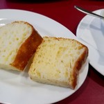 ラ カーサ ディ ナオ - 自家製パン