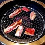 焼肉 もつ鍋 いこい - 焼けるのが楽しみ♡