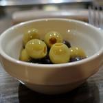 トリワイン ＰＩＫＯＳＨＨＨＵ - オリーヴ塩漬け