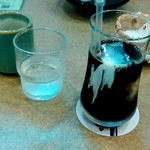 新潟かつ一 - ドリンク（アイスコーヒー）、お茶のサービス