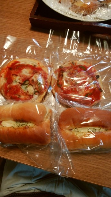 ほんだ屋 - 日和田（パン）の写真