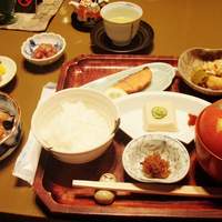 近又 - 朝食