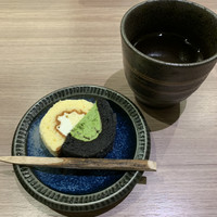 ゆば料理 東山ゆう豆 - デザートのロールケーキ